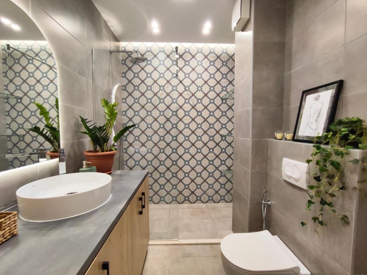Апартаменты Modern Style 2Br-Apt - 10Min To Skanderbeg Square Тирана Экстерьер фото