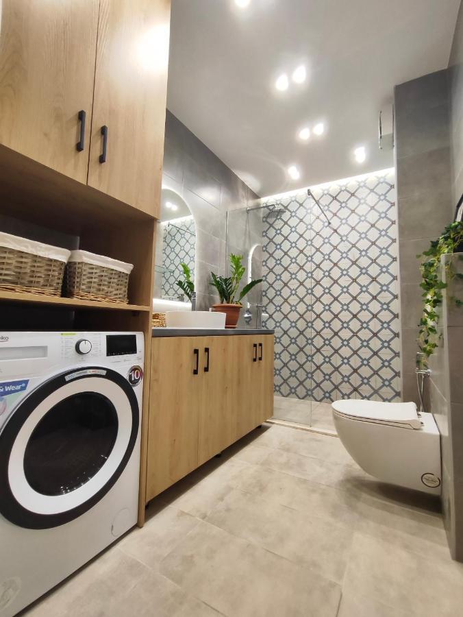 Апартаменты Modern Style 2Br-Apt - 10Min To Skanderbeg Square Тирана Экстерьер фото